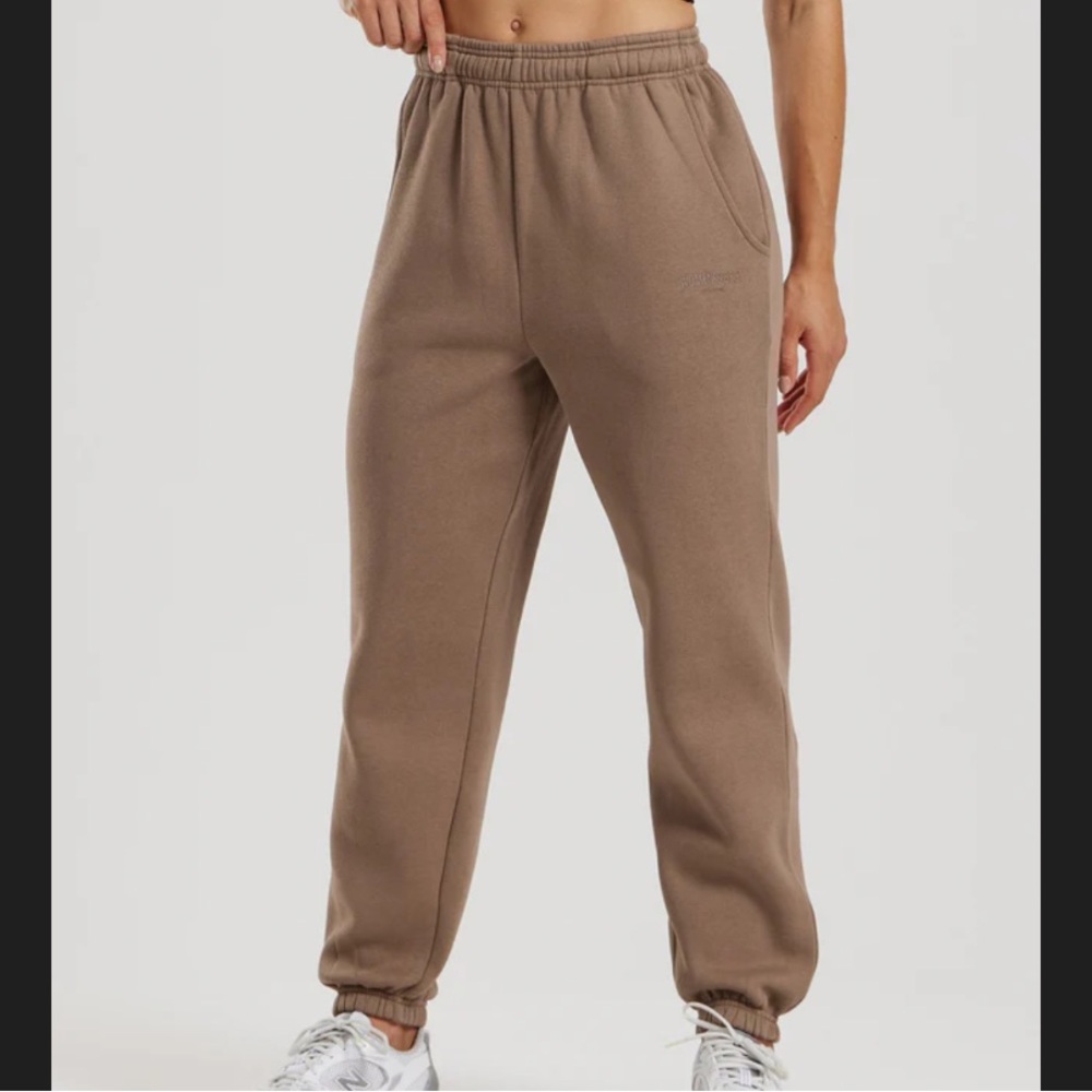 Comfrt tan sweatpants medium